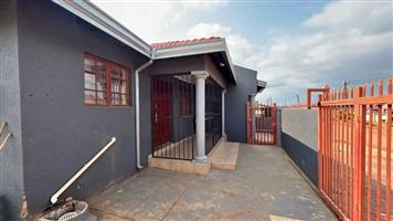 4 Bedroom House for sale in Soshanguve Block WW