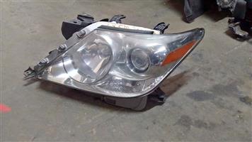 LEXUS LX 570 HEADLIGHTS