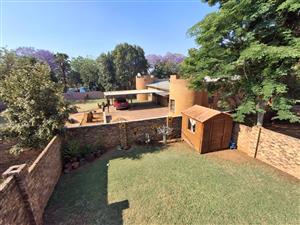 Townhouse living in Karenpark