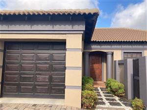 Lock-Up-and-Go Luxury in the Heart of Secunda