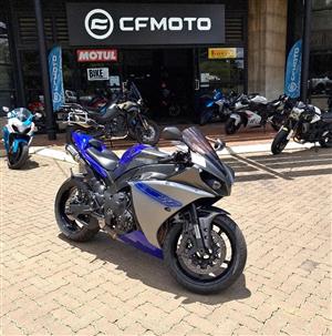 2013 Yamaha YZF-R1 Big Bang - 35 137KM  Finance Available - Trade Ins Welcome