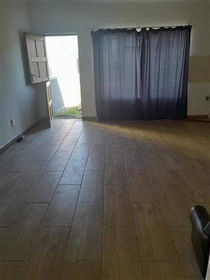Separate Entrance To Let In Thornton