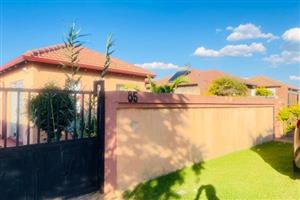 House For Sale in Roodepoort