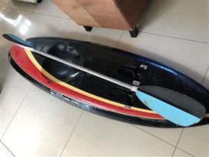 Black Widow Shadow 90 kayak with 2 paddle oar