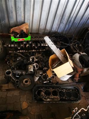 Nissan FE 6 UD 80 Non Turbo engine stripping for parts.