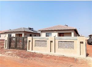 House Rental Monthly in Dawn Park