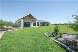 FARM, FUNCTION VENUE WITH ACCOMMODATION FOR SALE