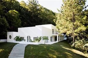 Renovations, Building ,paving ,tar ,painting , waterproofing , construction