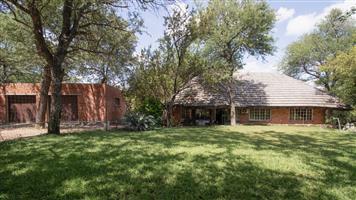 Spacious 3 Bedroom Single-Storey Home with Flatlet for sale in Marloth Park!