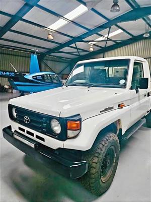 4.5 Efi Land Cruiser Excellent Condition