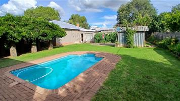 House For Sale in Park West