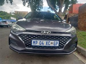 2018 Hyundai i20 1.2 Grey Color Mileage 140 000  Manual  Petrol  Service history