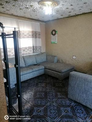 Starter Family Dream Home! Modern Comfort & Ample Space Await!