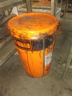 Spray painting and sand blasting services