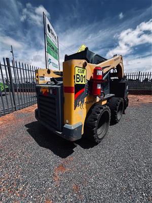 2016 Mustang Skidsteer  2600R