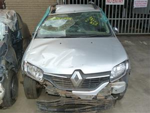  Renault Sandero Stepway 900T - 2017 STRIPPING FOR SPARES