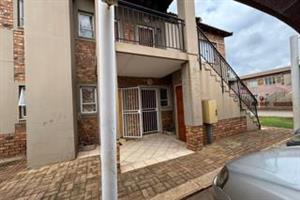 Apartment For Sale in Protea Glen Ext 11
