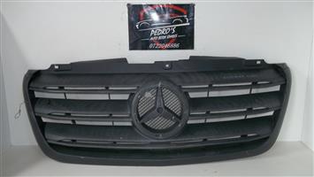 Mercedes Sprinter (W907) grille
