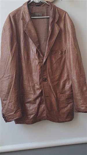 Paris Dakar genuine leather jacket. Stylish, durable, and timeless. Pre-owned 