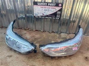 Toyota Yaris Headlights