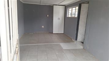 Spacious Bachelor Apartment To Let – Bramley, Johannesburg  