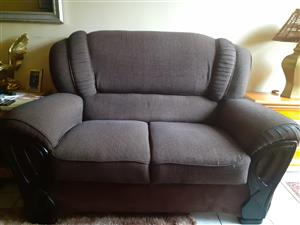 Lounge suite R3 500.00 & very soft rug R350.00 beige/brown