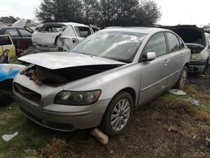 2006 Volvo S40 stripping for spare parts