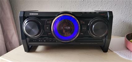 Samsung giga sound system 