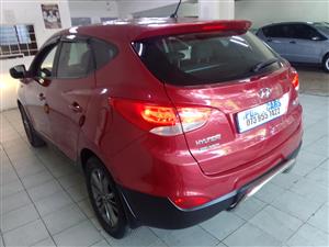 2014 Hyundai ix35 2.0Gls manual Maroon color petrol  82000km 