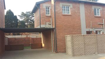 Modern 2-Bedroom Duplex For Sale in Raslouw Ridge!