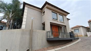 Property for sale in Reyno Heights