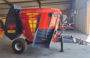 Fimaks 2.5m³ Vertical Feed Mixers available for sale at Mad Farmer 
