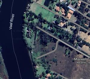 Riverfront plot for sale in the Vaal area