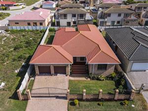 House For Sale in Bluewater Bay