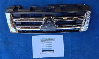Main Grill for 2011 to 2014 Mitsubishi Pajero 