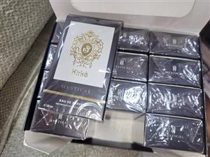 Box of perfumes per box they are 12 inside
