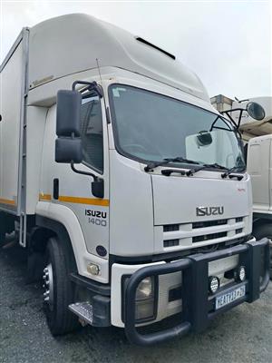 2018 Isuzu  FVS Fridge 