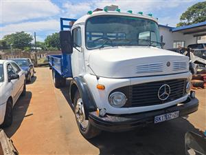 Mercedes Benz 1113 Dropside