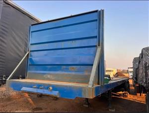 Trailer Make: Slopper Trailer Henred Axle 2000 