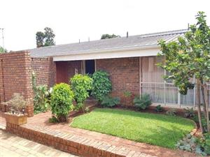 BEAUTIFUL 3 BEDROOM TOWNHOUSE FOR SALE IN WONDERBOOM