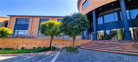 468m² Office space to let in Homestead Place