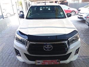 hilux 2.8 gd6 auto