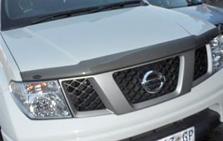 Nissan Navara 08+ Carbon look bonnet shield