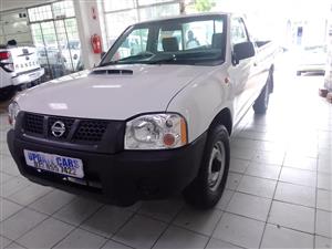 2014 NISSAN NP300 HARDBODY YD2.5 MANUAL/DIESEL  WHITE COLOR/SINGLE-CAB  87.000KM 