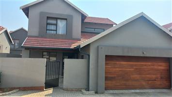 3 Bedroom Duplex Townhouse For Sale in Wild Olive