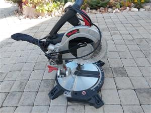 Electric Circular Saw. Skilsaw 1300watt. Hardly used.In exel. condition.Three 