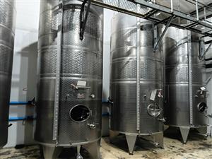 Stainless steel tanks