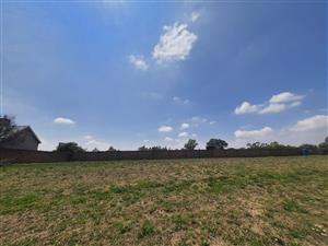 !GREAT OPPORTUNITY to BUILD your Dream Home!