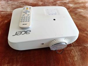 Acer A1500full hd projector for sale