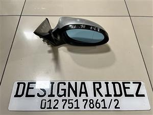 BMW E87 1-SERIES FRONT RIGHT MIRROR AVAILALE.